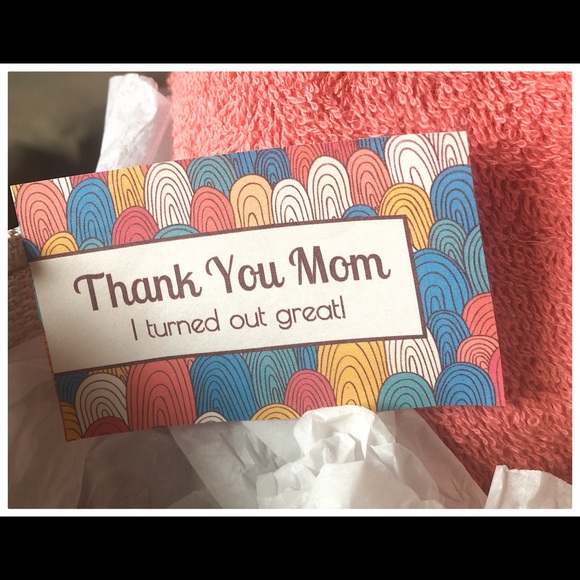 SOLD—-Mothers Day Essential Spa Gift Set - Picture 7 of 7